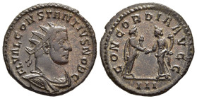 CONSTANTIUS I (Caesar, 293-305). Antoninianus. Lugdunum.

Obv: FL VAL CONSTANTIVS NOB C.
Radiate, draped and cuirassed bust right.
Rev: CONCORDIA AVGG...