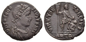 THEODOSIUS I (379-395). Maiorina. Antioch.

Obv: D N THEODOSIVS P F AVG.
Rosette-diademed, draped and cuirassed bust of Theodosius I to right. 
Rev: V...