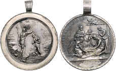 Lot von 2 Stücken: Hohlmedaille in Fassung mit Öse (v. F. Zeichner) Krippenszene GLORIA IN EXCELSIS DEO, mit Punzen auf der Rs. (51,8mm 22,47g) und ei...