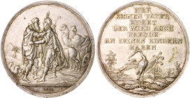 Silbermedaille o.J. v. Loos) auf die Liebe zwischen Eltern und Kindern 'WER SEINEN VATER EHRET.'. Sommer&nbsp;B18. etwas fleckig, kl. Rf. 36,3&nbsp;mm...