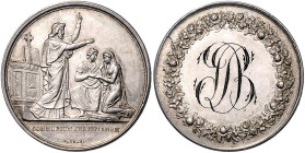 Silbermedaille o.J. (v. Gayrard) CONNUBIUM CHRISTIANUM, mit Monogramm-Gravur, i. Rd: F.M. DERNIS A. J. D. BOUTTE MARI\'c9S LE 27 8bre 1824 und Biene A...