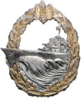 Militaria, Orden und Ehrenzeichen. 
Zerstörerkriegsabzeichen gestiftet 4. Juni 1940 durch Großadmiral Raeder, Rs. Hersteller S.H. & Co. (= Sohne, Heu...