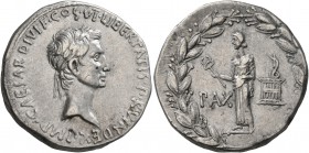 Octavian, 44-27 BC. Cistophorus (Silver, 25 mm, 11.94 g, 1 h), Ephesus, 28 BC. IMP•CAESAR•DIVI•F•COS•VI•LIBERTATIS•P•R•VINDEX• Laureate head of Octavi...