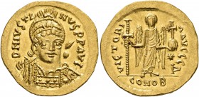 Justin I, 518-527. Solidus (Gold, 21 mm, 4.48 g, 6 h), Constantinopolis, 519-527. D N IVSTINVS P P AVI Pearl-diademed, helmeted and cuirassed bust of ...