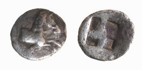 MACEDONIA - SERMYLA (500-480 a.C.) DIOBOLO gr.1,1 - D/Protome equina a d. R/Quadrato incuso - Ar - MOLTO RARA BB