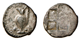 MACEDONIA - TERONE (circa 500-480 a.C.) TETROBOLO gr.2,3 - D/Entro cerchio perlinato Oinochoe con ai lati in basso due stelle R/Quadrato incuso - Ar -...