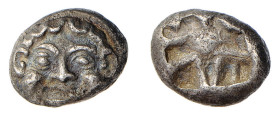 MYSIA - PARIUM (V sec. a.C.) DRACMA gr.3,4 -D/Volto di Gorgone frontale R/Ornati incusi -Ar - Sng.Paris 1343 RARA BB+