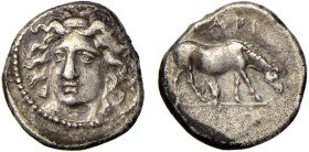 THESSAGLIA - LARISSA (400-344 a.C.) DRACMA gr.5,9 - D/Volto della ninpha Larissa di 3/4 a s. R/Cavallo a d. con la testa abbassata. Sopra ΛAΡIΣ - Ar -...