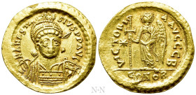 ANASTASIUS I (491-518). GOLD Solidus. Constantinople