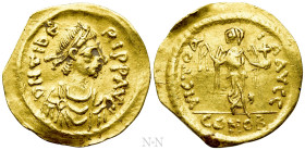 MAURICE TIBERIUS (582-602). GOLD Semissis. Constantinople