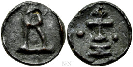 BASIL I THE MACEDONIAN (867-886). Ae. Cherson