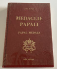 De Luca P. Medaglie Papali. Papal Medals. Selin 1975. Edizione in Liongua Italiana e in Lingua Inglese. Hardcover, pp. 413, b/w illustrations. Good co...