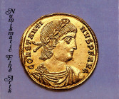NUMISMATIC FINE ART, Inc. New York, 29 - November, 1984. Ancient Coins. Unnumbered pages, nn. 687, all illustrated + 1 plates in color + plate b\n. ri...