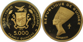 Weltmünzen und Medaillen, Guinea. 10. Jahrestag der Unabhängigkeit - Nefertiti. 5000 Francs 1970. Gold. 0.58 OZ. KM 36. PCGS PR66 DCAM