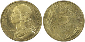France, Cinquième République (1958-présent), 5 centimes Marianne, essai, 1966, AE 2 g.
Réf: Gad# 175, KM# 933, 
Conservation: PCGS SP65