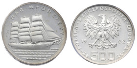 Pologne, 	République populaire (1952-1989), 500 zlotych voilier Don de la jeunesse, 1982 MW, AG 16.54 g.
Réf:			KM# Pr477
Conservation: PCGS PR66