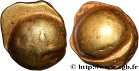 SENONES (Area of Sens)
Type : Statère globulaire à la croix 
Date : c. 100-80 AC. 
Metal : gold 
Diameter : 12  mm
Weight : 7  g.
Rarity : R1 
Obverse...