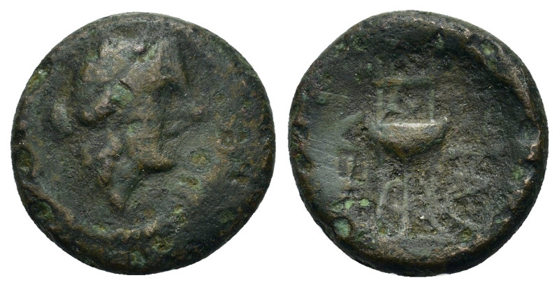 Macedon, Pella, c. 187-31 BC. Æ (15,5mm, 4.1g). Laureate head of Apollo r. R/ Tr...