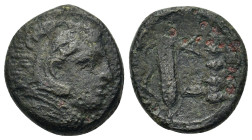 Kings of Macedon. Alexander III (336-323 BC). Æ (17,1mm, 5,5g). Uncertain Macedonian mint. Head of Herakles right, wearing lion skin, R/ Bow in bowcas...