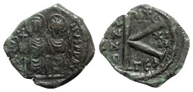 Justin II and Sophia (565-578). Æ 20 Nummi (23mm, 5.09g, 6h). Thessalonica, year 13 (577/8). Nimbate figures of Justin and Sophia seated facing on dou...