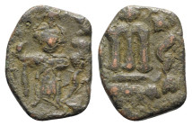 Constans II (641-668). Æ 40 Nummi (22mm, 3.67g, 6h). Constantinople. Constans standing facing, wearing crown and chlamys, and holding long cross and g...