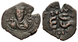 Constans II (641-668). Æ 40 Nummi (26,2mm, 4.14g). Syracuse, 641-644. Crowned and draped facing bust, holding globus cruciger. R/ Large m; A/N/A N/Є/O...