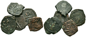 Lot of 5 Æ Byzantine coins, to be catalog. Lot sold as is, no return.