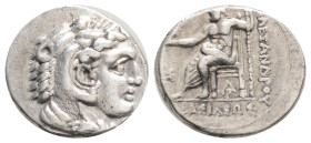 KINGS OF MACEDON. Alexander III 'the Great' (336-323 BC). Drachm. 2 g. 13,6 mm.
Obv: Head of Herakles right, wearing lion skin.
Rev: AΛEΞANΔPOY. BAΣ...