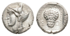 Greek
CILICIA, Soloi (Circa 410-375 BC) AR Obol (8.1mm, 0.68 g)
Obv: Helmeted head of Athena left.
Rev: Grape bunch on vine; Göktürk -; SNG BN 187;...