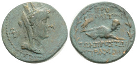 CILICIA. Hierapolis-Kastabala. Ae (2nd-1st centuries BC). Obv: Turreted, veiled and draped bust of Tyche right. Rev: ΙЄΡΟΠΟΛΙΤΩΝ / ΤΩΝ ΠΡΟΣ ΠΥΡΑΜΩ. Ri...