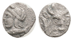 Mysia, Kyzikos AR Hemiobol. c. 410-400. Head of Attis l., wearing Phrygian cap; tunny below / Bull’s head .
0.30 g 7,1 mm