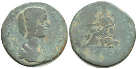 Septimius Severus 193 - 211 pour Julia Domna
Sestertius, Rome, 217, AE 20,4 g. 29,2 mm. Avers: IVLIA AVGVSTA Buste drapé de Julia Domna à droite, la ...