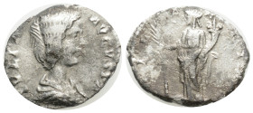JULIA DOMNA (Augusta, 193-217). 2,3 g. 18,6 mm. Limes Denarius.
Obv: IVLIA AVGVSTA. Draped bust right.
Rev: HILARITAS. Hilaritas standing left, hold...