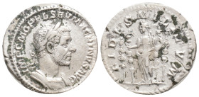 Macrinus (217-218 AD). AR Denarius (19,5 mm, 2.8 g), Roma (Rome).
Obv. IMP C M OPEL MACRINVS AVG, laureate and cuirassed bust right.
Rev. VOTA PVBL ...