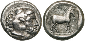 ROYAUME DE MACEDOINE, Amyntas III (392-390), AR didrachme. D/ T. d'Héraclès barbu à d., coiffé de la dépouille de lion. R/ AMY-NTA Cheval à d. Le tout...