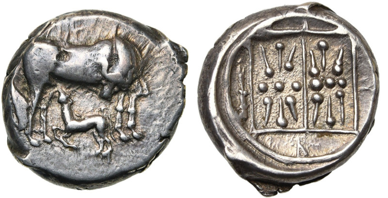 ILLYRIE, DYRRHACHION, AR statère, 370-350 av. J.-C. D/ Vache à d., t. tournée à ...