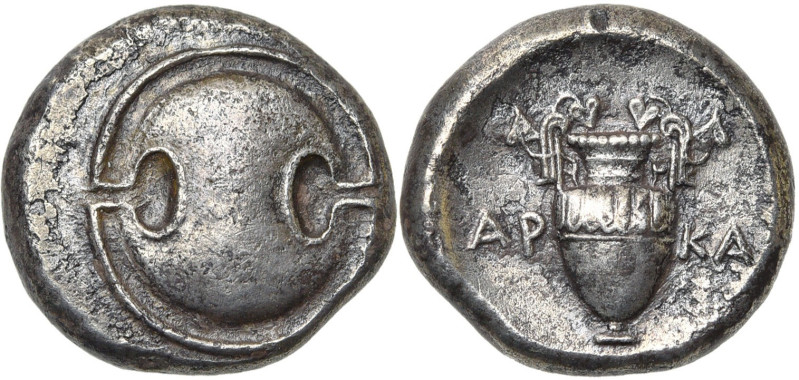 BEOTIE, THEBES, AR statère, 395-335 av. J.-C. D/ Bouclier béotien. R/ Cratère à ...