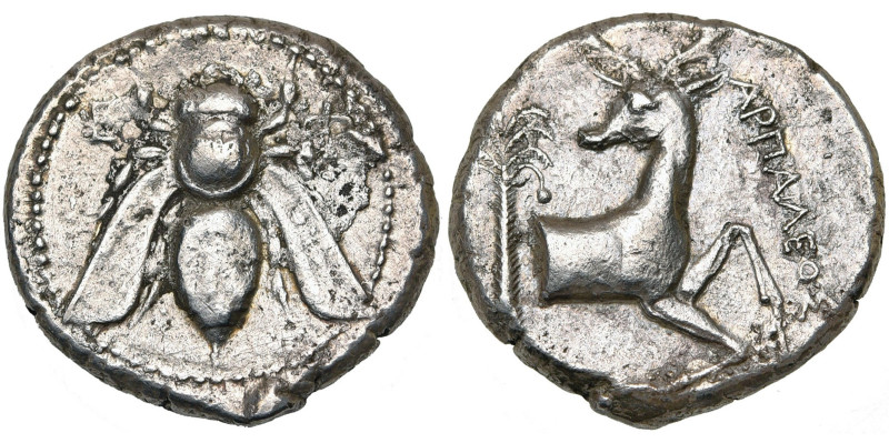 IONIE, EPHESE, AR tétradrachme, vers 387-334 av. J.-C. D/ E-Φ Abeille, les ailes...