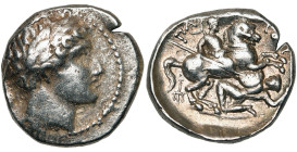 ROYAUME DE PEONIE, Patraos (340-315), AR tétradrachme. D/ T. l. d'Apollon à d. R/ Cavalier coiffé d'un casque avec une haute crête, terrassant de sa l...