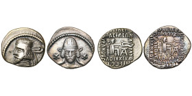 ROYAUME PARTHE, lot de 2 drachmes frappées à Ecbatane: Vardanes Ier et Vonones II (griffes au droit). Sellwood 64/31 et 67/1.

presque Très Beau