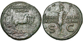 GERMANICUS (†19), père de Caligula, AE dupondius, 37-41, Rome. Frappé sous Caligula. D/ Germanicus dans un quadrige triomphal à d. Au-dessus, GERMANIC...