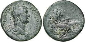 HADRIEN (117-138), AE sesterce, 130-133, Rome. D/ HADRIANVS- AVG COS III PP B. l., dr. à d. R/ Le Nil étendu à d., le bras d. appuyé sur un petit sphi...