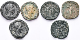 TRAJAN DECE (249-251), lot de 3 sesterces: R/ Les deux Pannonies (champs polis), Pax, Victoire (champs polis).

Beau à Très Beau