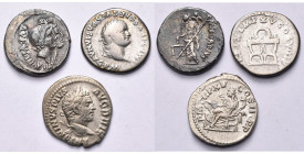 lot de 3 deniers: Mn. Cordius Rufus, Cr. 463/1 (griffes); Titus Auguste, R/ Couronne posée sur une chaise curule; Caracalla Auguste, R/ Salus.

Beau...