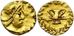 MEROVINGIENS, AV tremissis, vers 620-640, Javols (Banassac). D/ [GAVAL]ORVM T. diad. à d. R/ Calice stylisé dans une couronne. Belfort 638; Prou 2053....