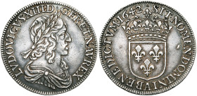 FRANCE, Royaume, Louis XIII (1610-1643), AR demi-écu, 1642 A, Paris. Deuxième poinçon. Point initial. D/ B. l., dr. et cuir. à d. R/ Ecu de France cou...