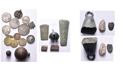 lot of 24 pcs including: China, Spring-Autumn period, Chung (bell) money, 8th century B.C.; bronze and clay kauri; India, tempel money (7); Indonesia,...