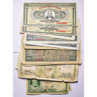 GRECE, lot de 150 billets de 1926 à 1944, état usagé, certains de belle qualité. Pick 100 (10), 102, 104, 106 (5), 107 (3), 110 (5), 116 (5), 117 (5),...