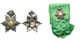 PERSE, Ordre du Lion et du Soleil, étoile de 1e classe en argent (69 mm), avec motif central peint en émail, les émaux verts des 7 rais manquants, l'é...