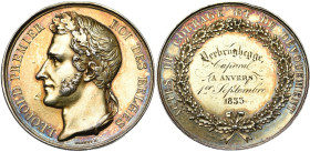 BELGIQUE, AR doré médaille, 1835, Braemt. Médaille pour acte de courage et de dévouement. 3e type. D/ T. l. de Léopold Ier à g. R/ Attribuée dans une ...